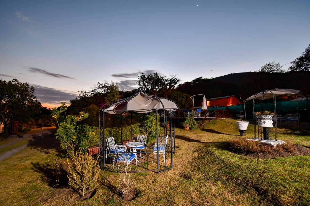 Hostal El Cerrito San Lorenzo San Lorenzo  Exterior photo