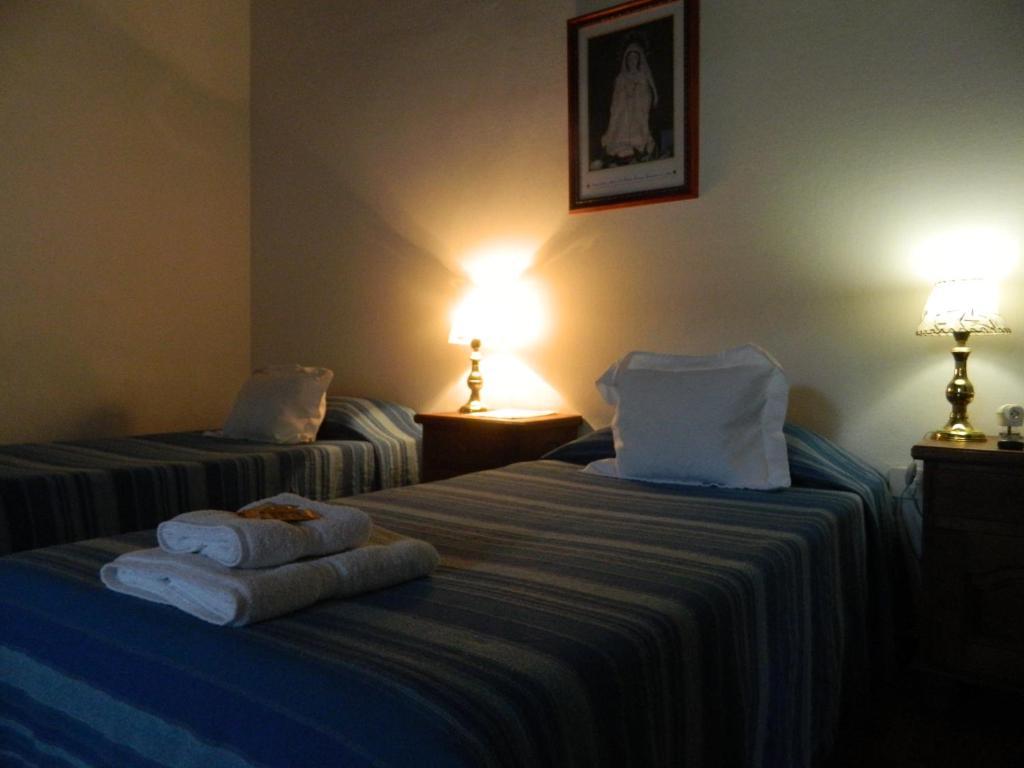 Hostal El Cerrito San Lorenzo San Lorenzo  Exterior photo